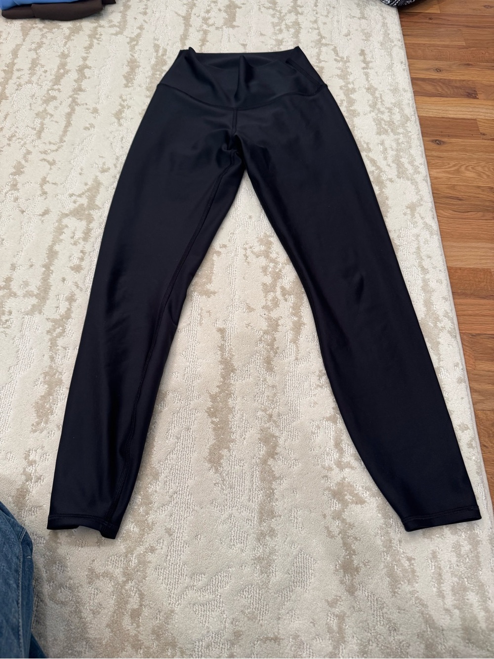ALO Yoga Black High Waist 7/8 Airlift Legging